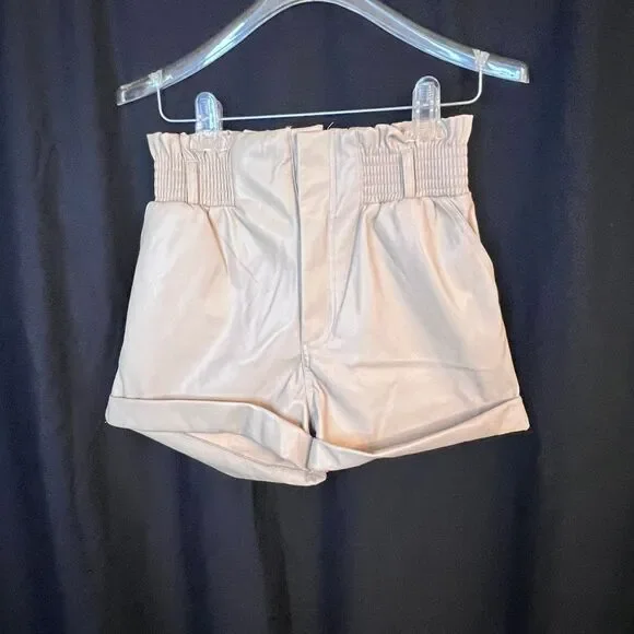 superdown kenzie faux leather short beige nude color Size Small paperbag waist - Picture 2 of 11